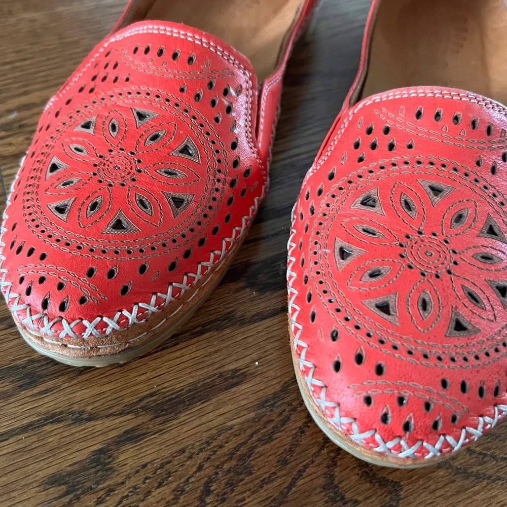 Spring Step Ingrid Red Leather Laser Cut Loafers Flats 38 Nordstrom MSRP $109.95